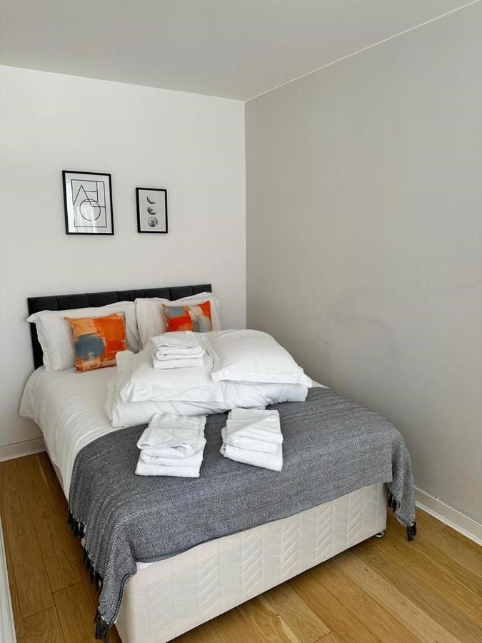 2A Soho Studios By Indigo Flats Sleeps 4 Londra Exterior foto